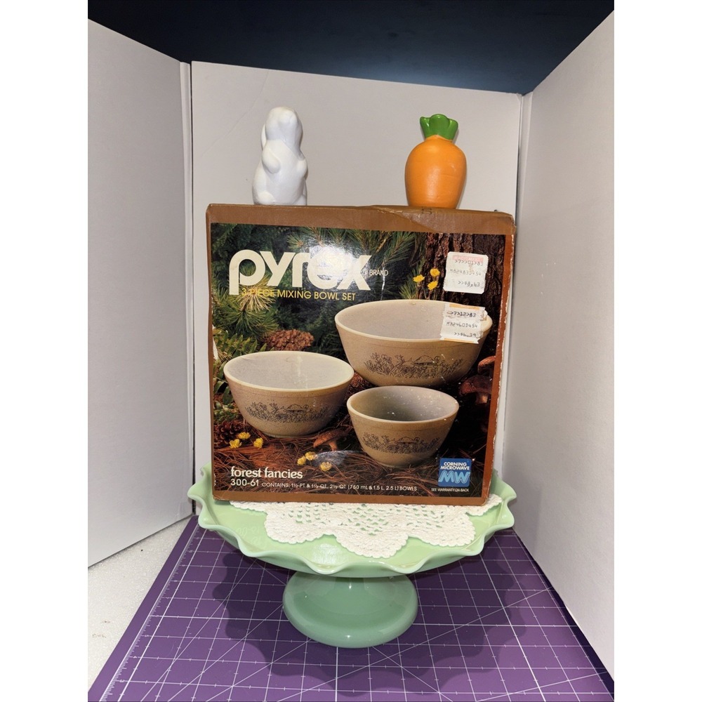 Pyrex Forest Fancies300-61, Unopened Box Cinderella Mixing Bowls Set of 3‎ Vtg